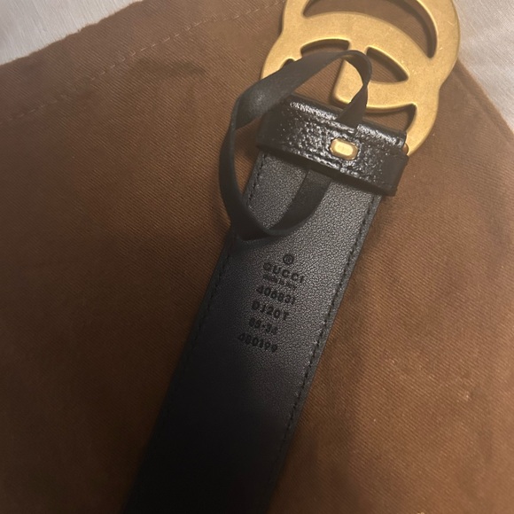 GG MARMONT WIDE BELT
Black with gold-toned hardware - Picture 2 of 6